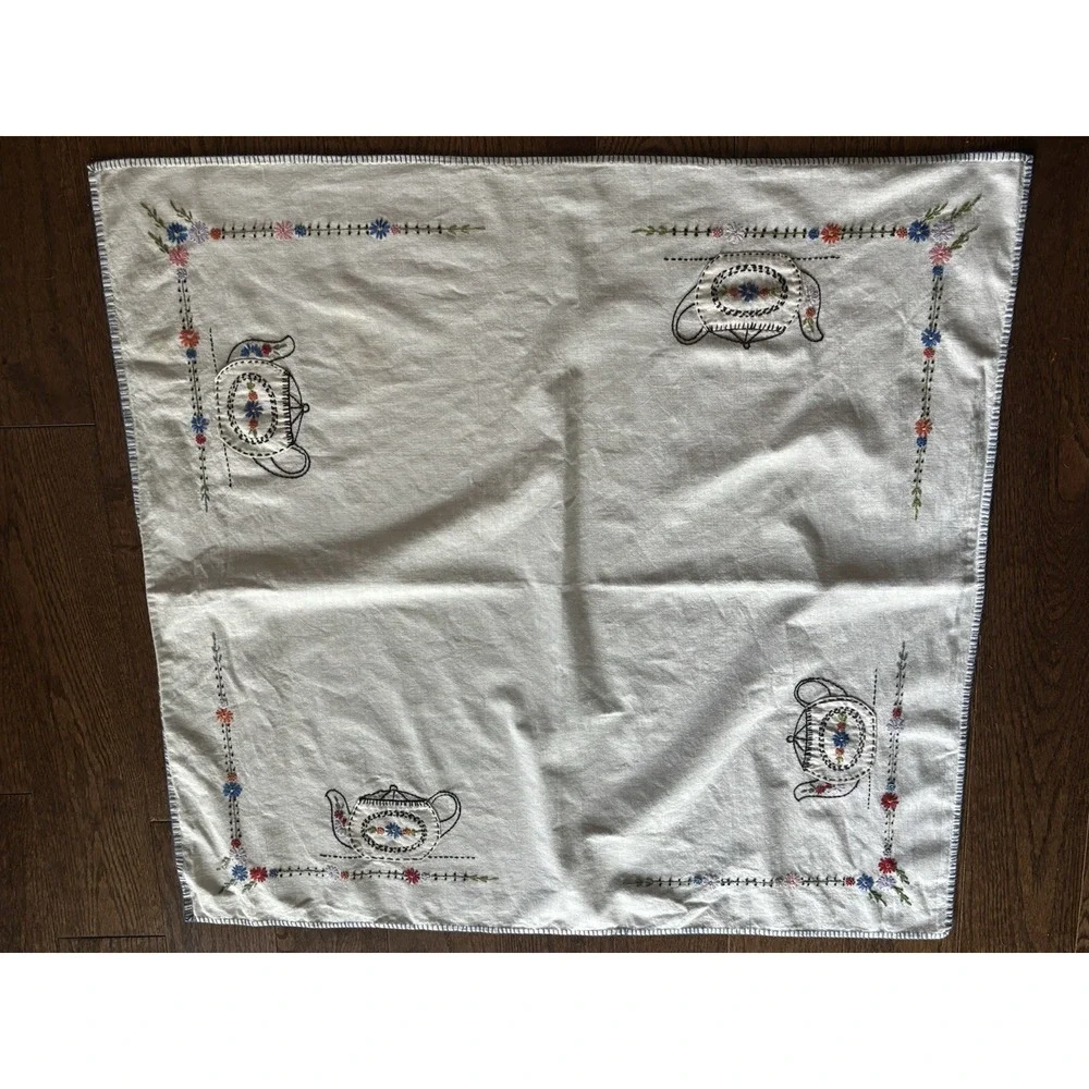 Vintage Square Tablecloth Handmade Embroidered Blue Teapot Tea Cottage 34